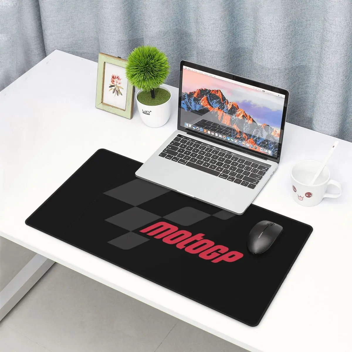 Large Mouse Pad Moto GP Logo E - đánh giá và giá Laptop Accessories Essential